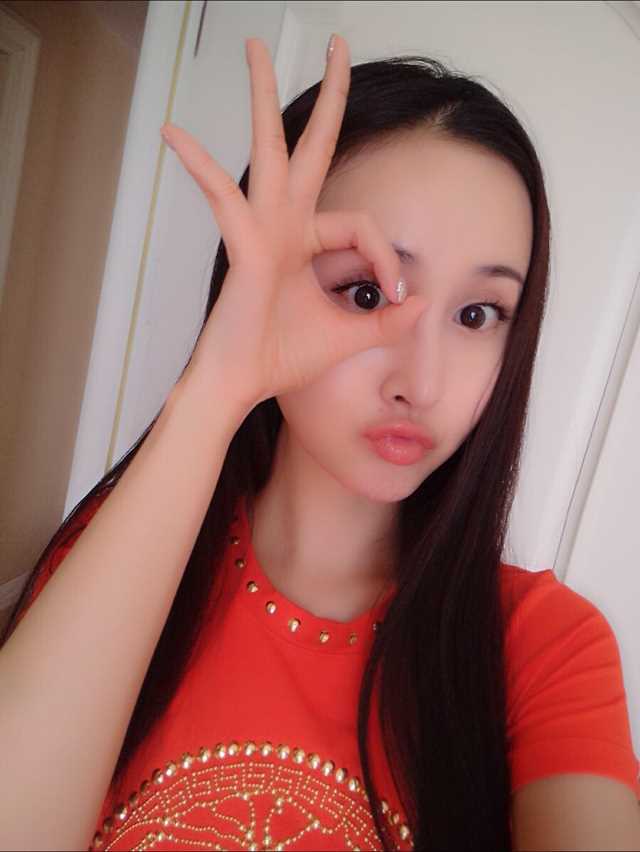 优质甜美女孩王若心最新生活照图片