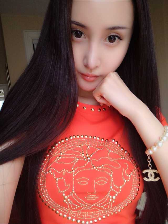 优质甜美女孩王若心最新生活照图片