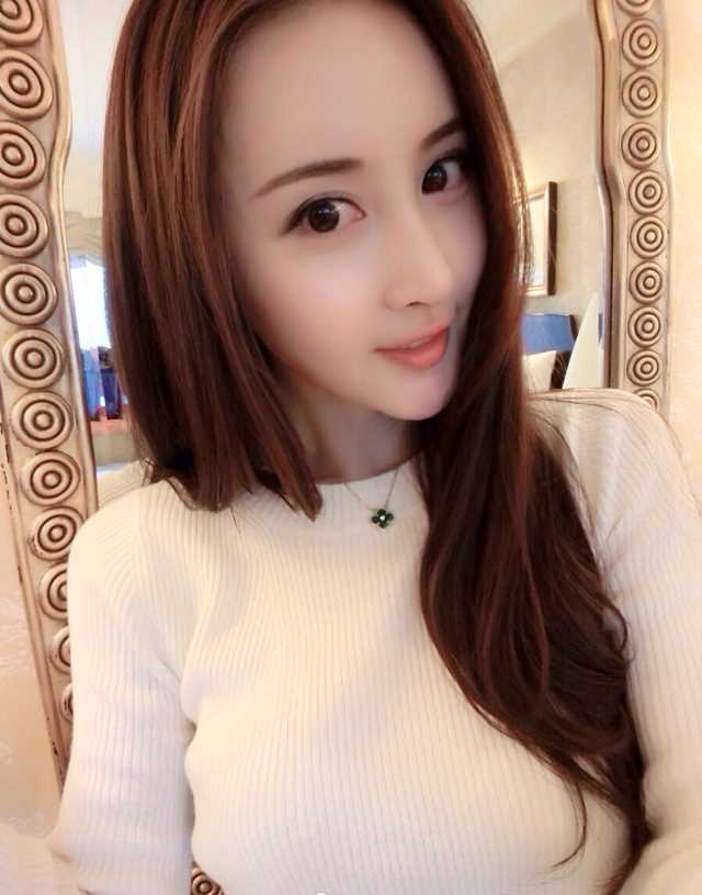 优质甜美女孩王若心最新生活照图片