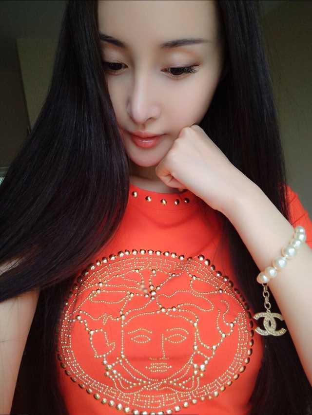 优质甜美女孩王若心最新生活照图片