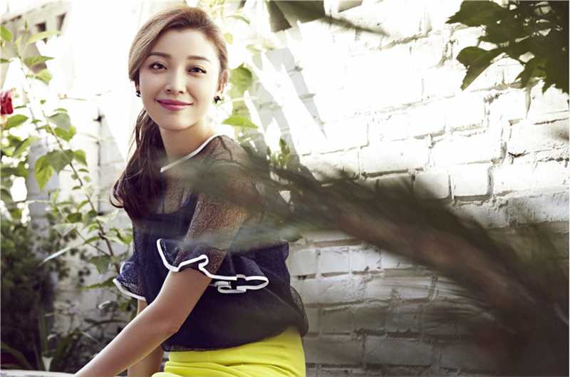 优质甜美女孩高晓菲户外迷人相册