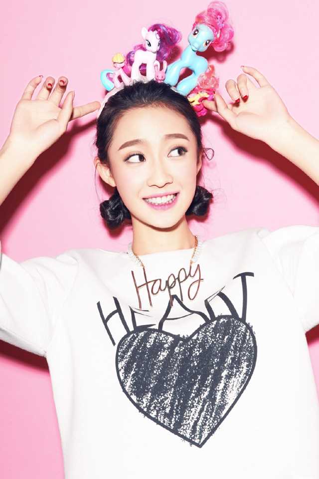 最新甜美女孩孙佳雨高清大片壁纸