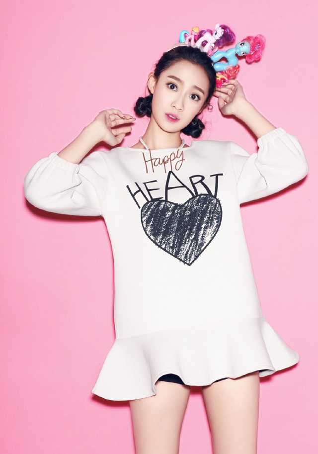 最新甜美女孩孙佳雨高清大片壁纸