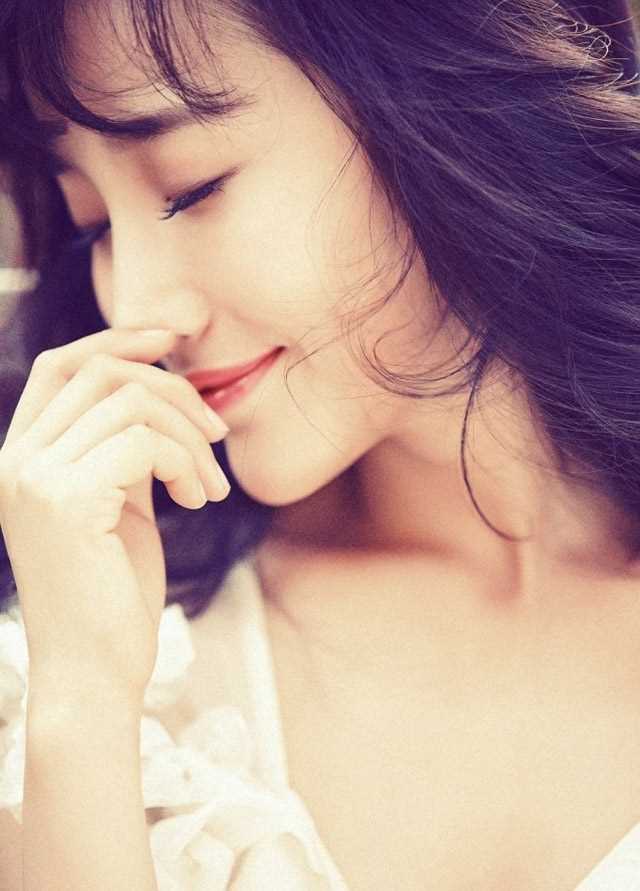 甜美女孩王梦婷户外拍摄