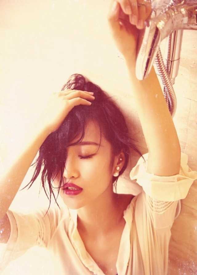 甜美女孩王梦婷户外拍摄