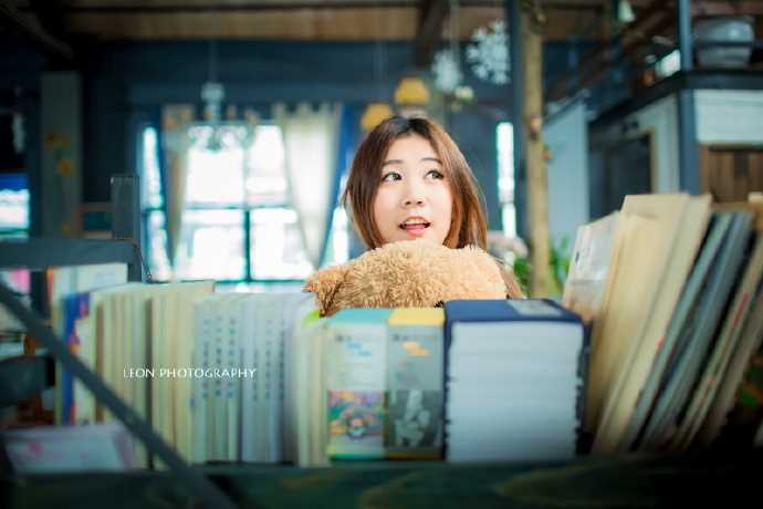 最全可爱重庆美女抱泰迪熊拍摄甜美动人相册