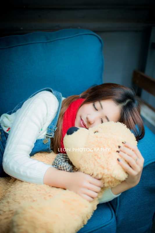 最全可爱重庆美女抱泰迪熊拍摄甜美动人相册