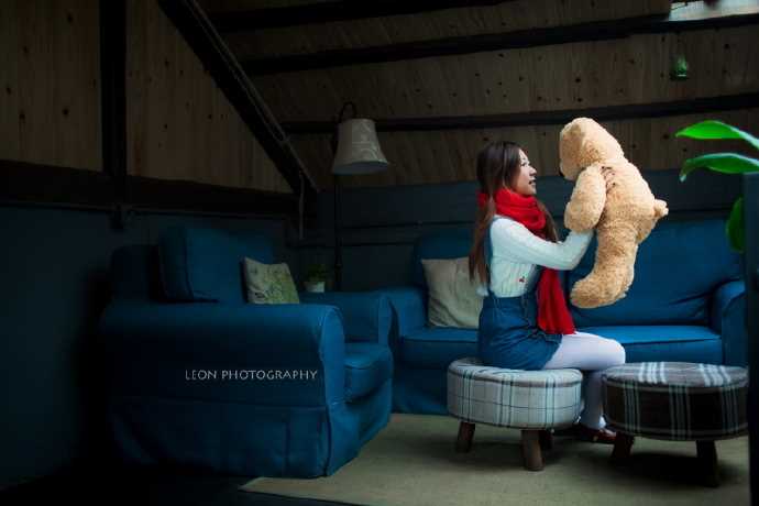 最全可爱重庆美女抱泰迪熊拍摄甜美动人相册