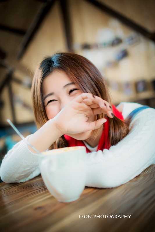 最全可爱重庆美女抱泰迪熊拍摄甜美动人相册