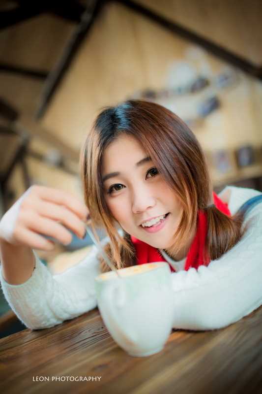 最全可爱重庆美女抱泰迪熊拍摄甜美动人相册