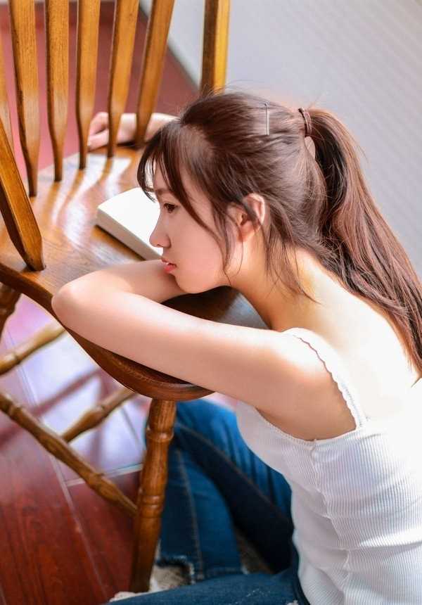 精选CG级美少女宅男女神吊带酥胸极品御姐性感香艳图册