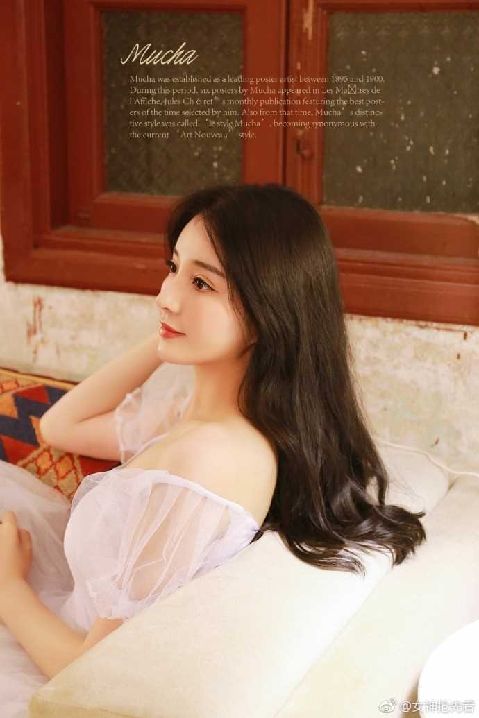 特别专辑爱尤物宅男女神温心怡绝对诱惑私房照图片