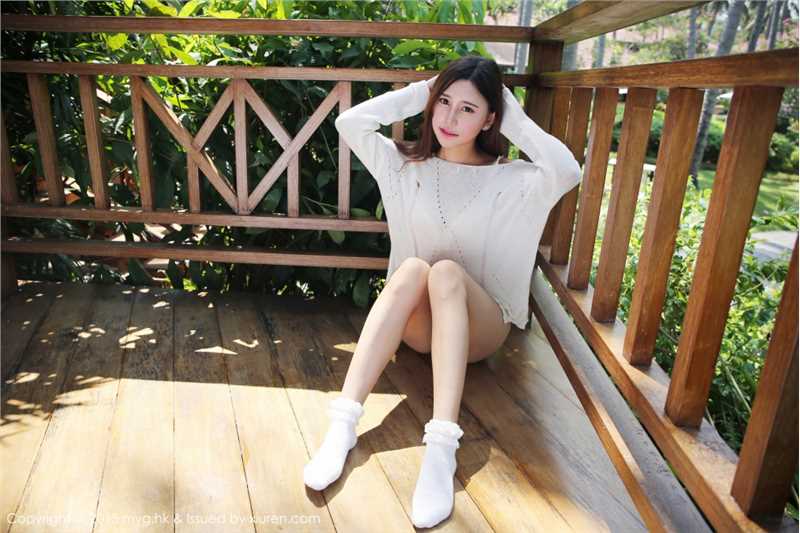 优质宅男女神Milk楚楚小清新迷人外拍相册