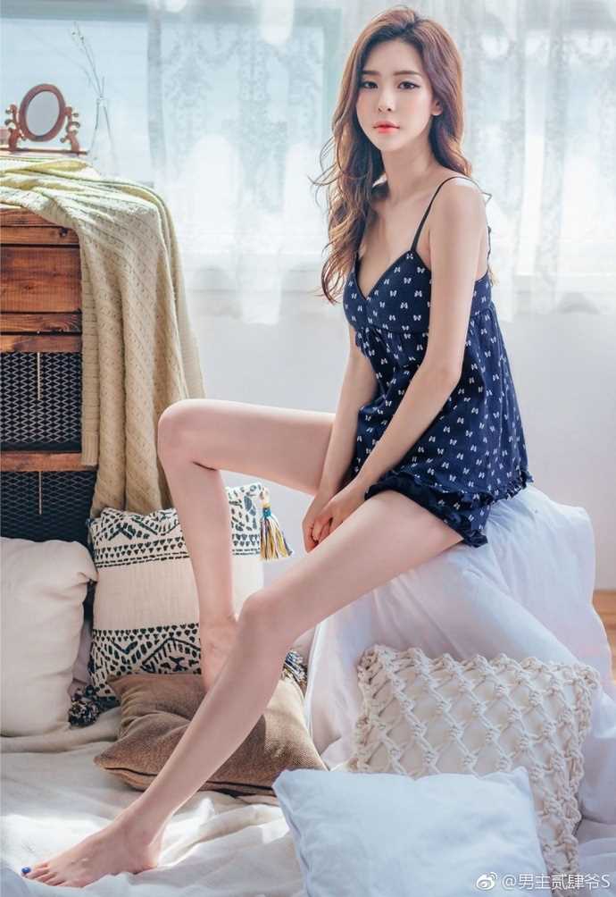 宅男女神王瑞儿人体艺术私房照