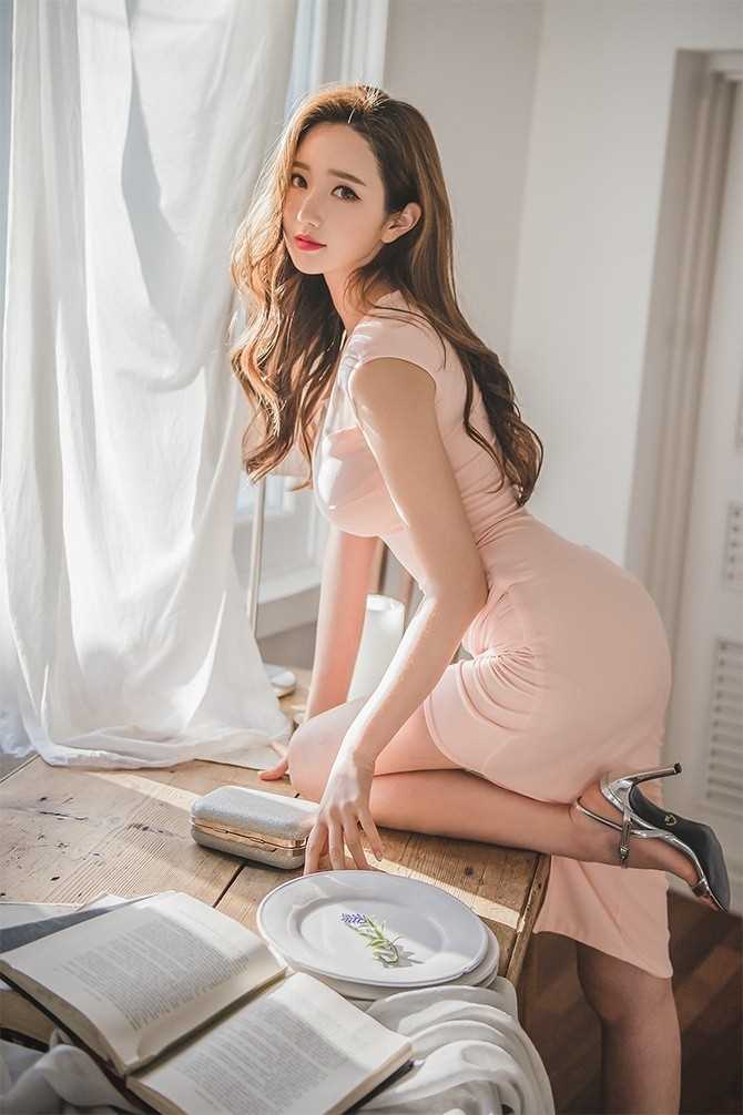 宅男女神王瑞儿人体艺术私房照