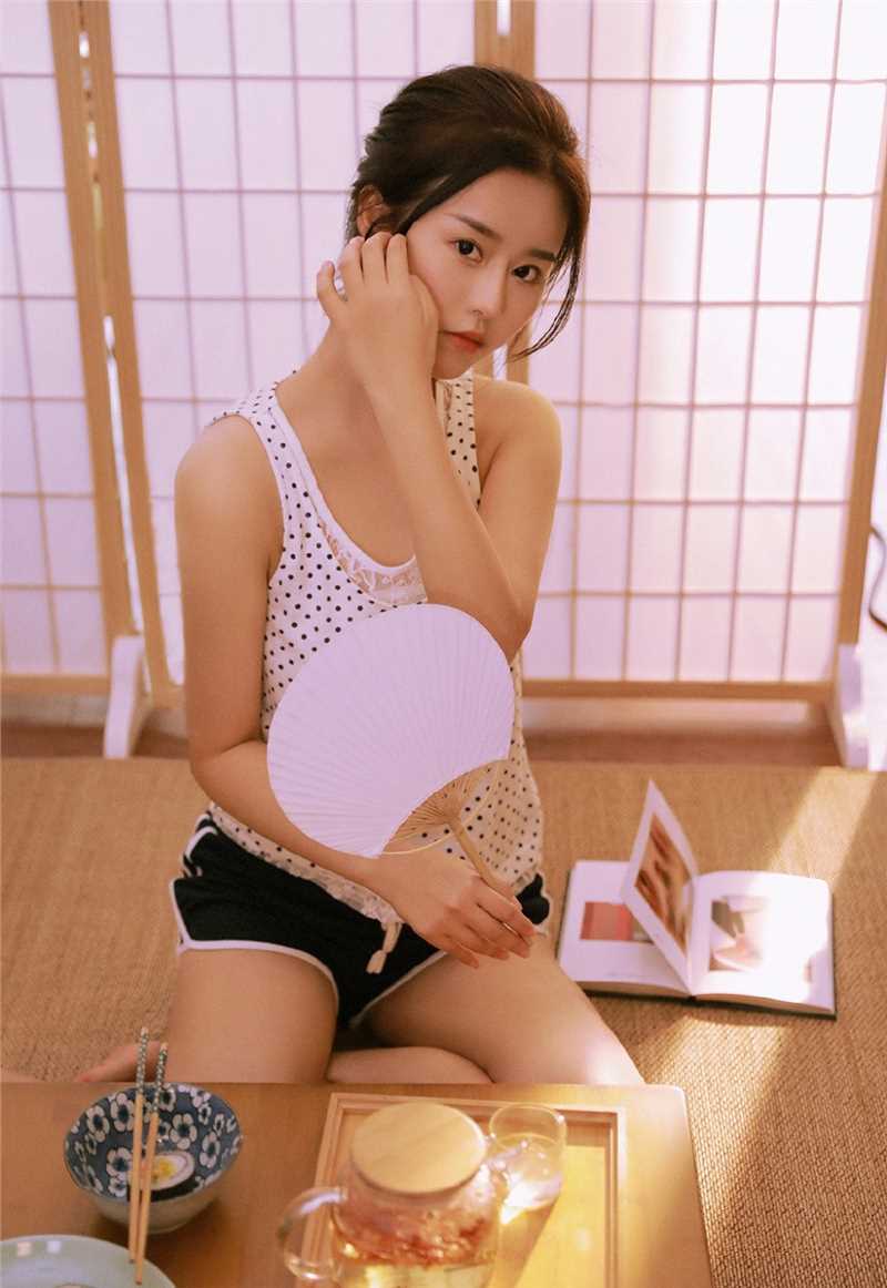 宅男女神王瑞儿人体艺术私房照