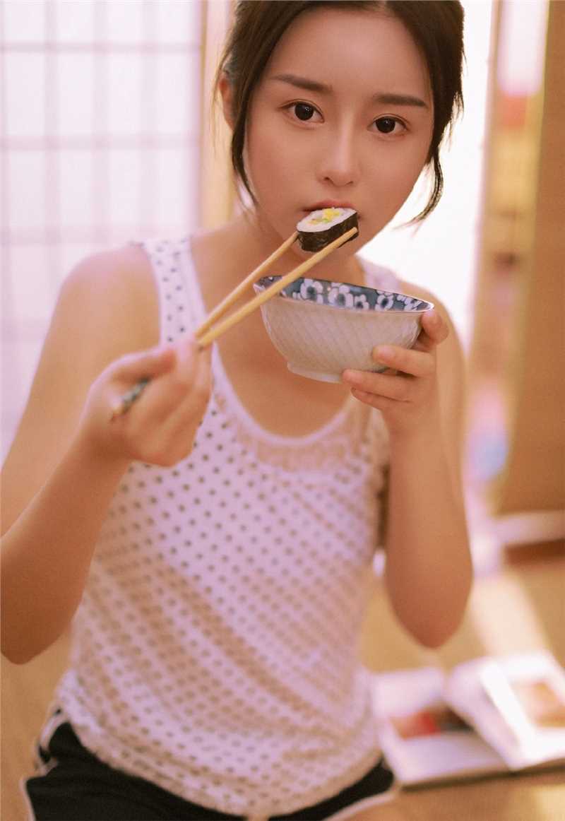 宅男女神王瑞儿人体艺术私房照