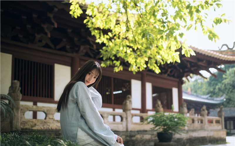 特别专辑气质淡雅古装美女高清桌面壁纸图片