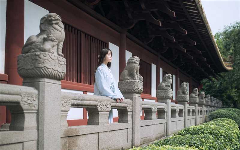 特别专辑气质淡雅古装美女高清桌面壁纸图片