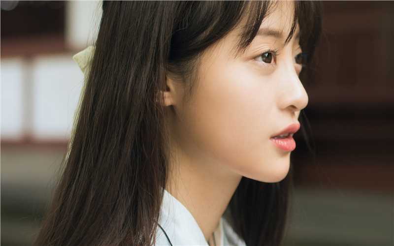 特别专辑气质淡雅古装美女高清桌面壁纸图片