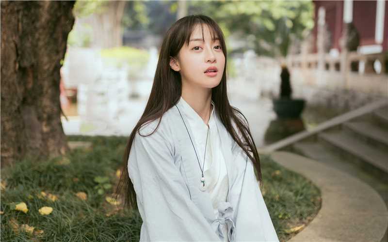 特别专辑气质淡雅古装美女高清桌面壁纸图片