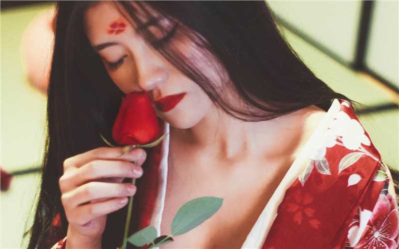 精选妖艳红唇古装美女壁纸欣赏图册