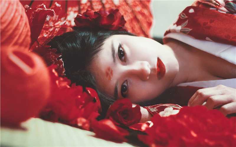 精选妖艳红唇古装美女壁纸欣赏图册