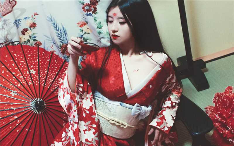 精选妖艳红唇古装美女壁纸欣赏图册