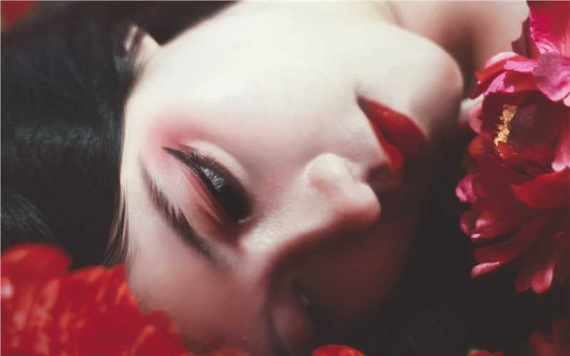 精选妖艳红唇古装美女壁纸欣赏图册