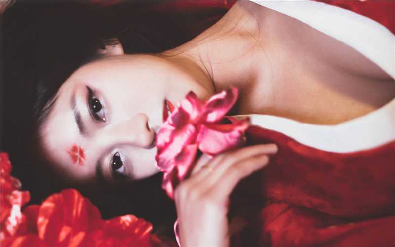 精选妖艳红唇古装美女壁纸欣赏图册