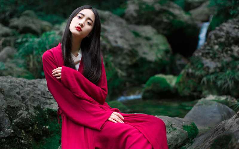 精选清纯古装美女户外高清桌面壁纸图册