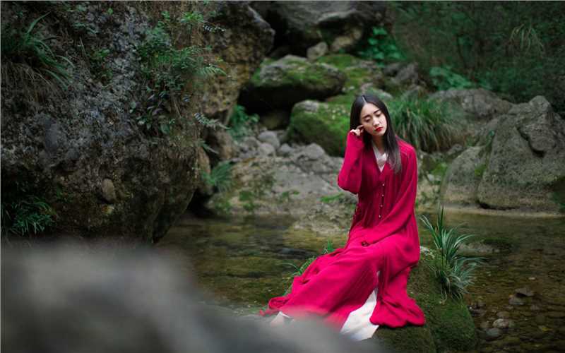 精选清纯古装美女户外高清桌面壁纸图册