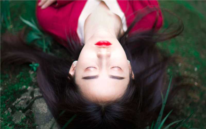 精选清纯古装美女户外高清桌面壁纸图册