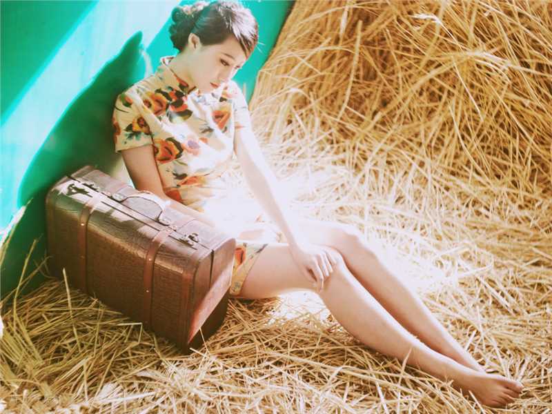 高清复古旗袍美女户外高清图集