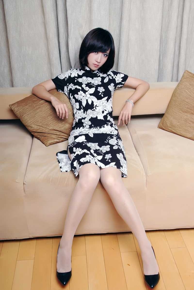 特别专辑旗袍袜子高跟美女高清图片