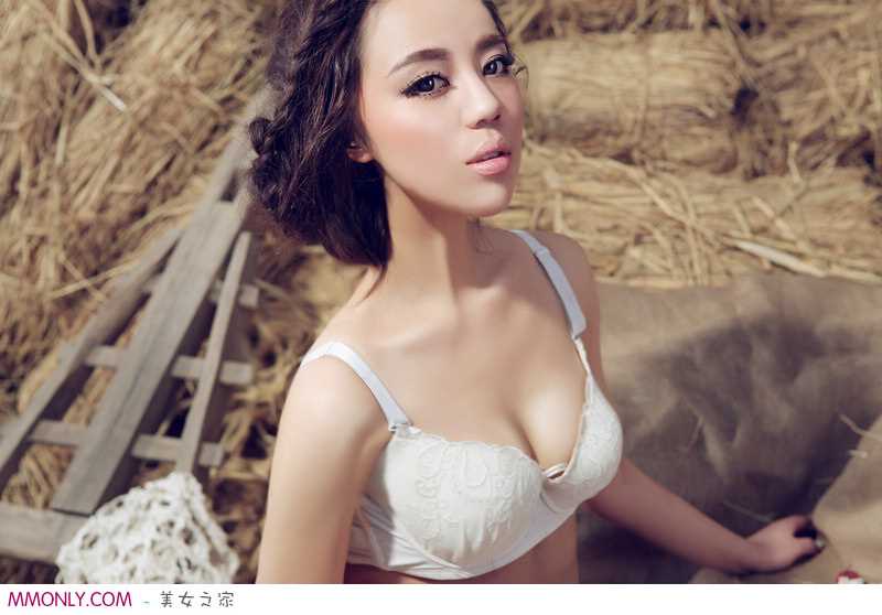 优质性感旗袍美女秀美臀相册