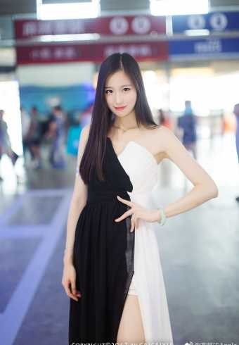 特别专辑长腿翘臀美女黑丝旗袍诱人图片