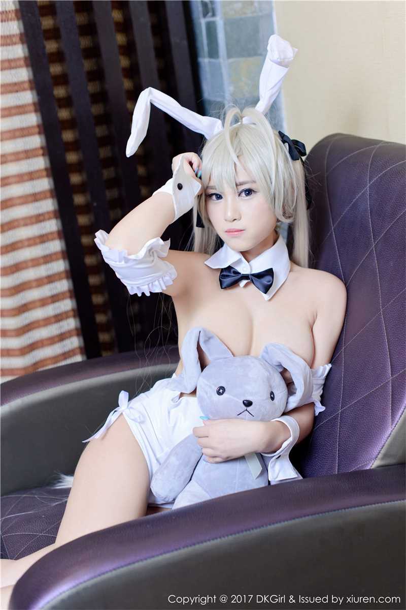 精选可爱兔女郎美女萌宝儿Boa性感cos制服图册