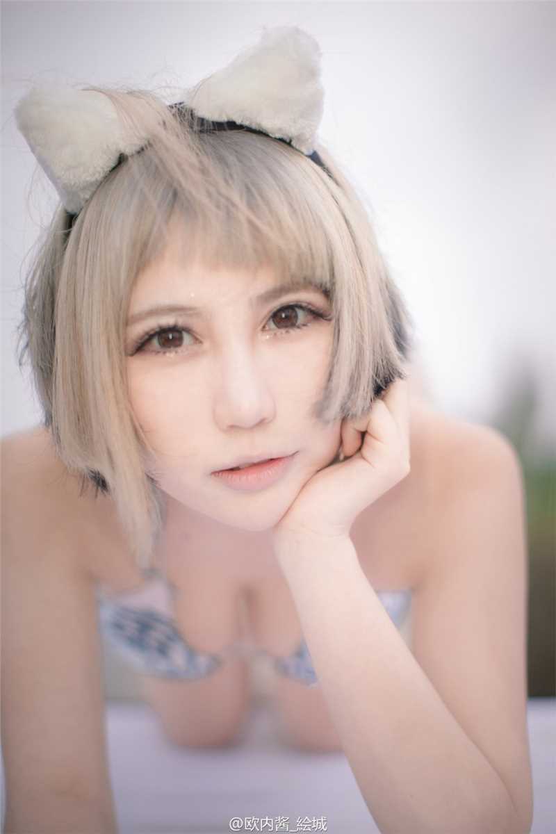 优质短发女模特x叉魅性感Cos图片相册