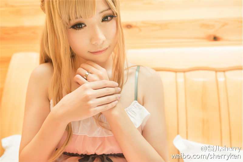 最新中国人气Coser贤儿sherry摄影图片图集