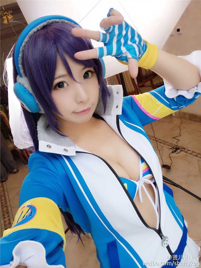 最新中国人气Coser贤儿sherry摄影图片图集