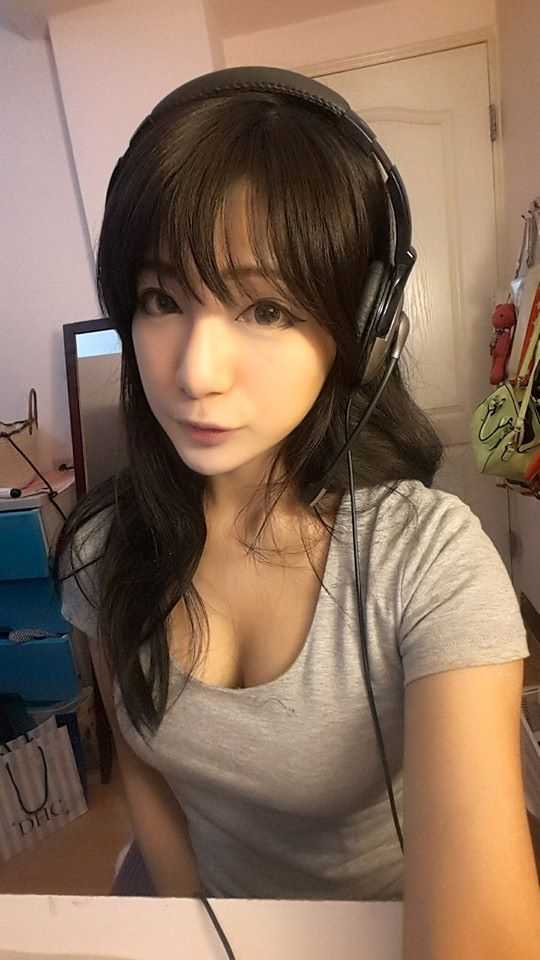 最新性感COSPLAY美女贝莉莓Beryl酥胸诱惑壁纸