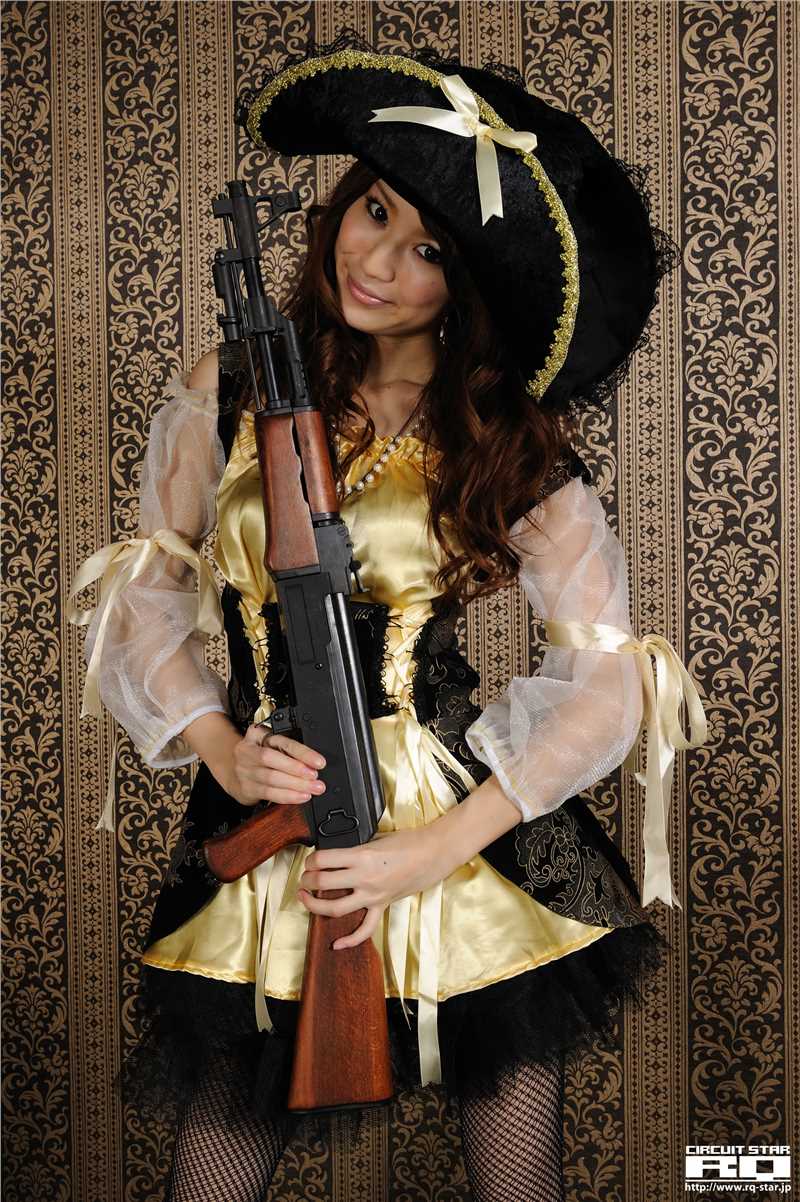 优质日本美女小越しほみ海贼王cosplay相册