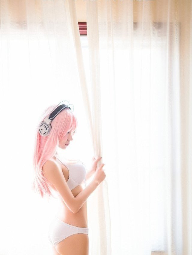 最全清纯迷人萌妹子cosplay粉红女郎壁纸