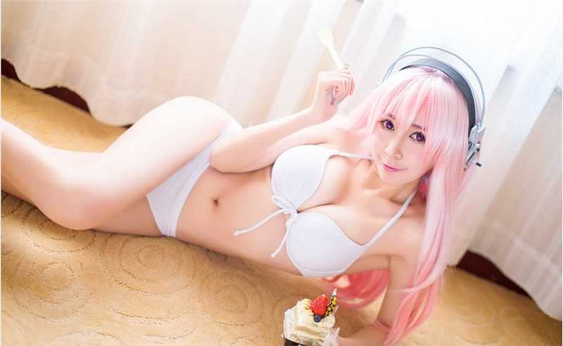 最全清纯迷人萌妹子cosplay粉红女郎壁纸