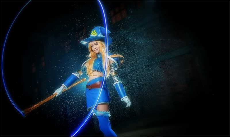 最全cosplay萌妹子演绎游戏女巫角色壁纸