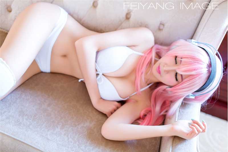 优质清纯萝莉cosplay粉红女郎图片