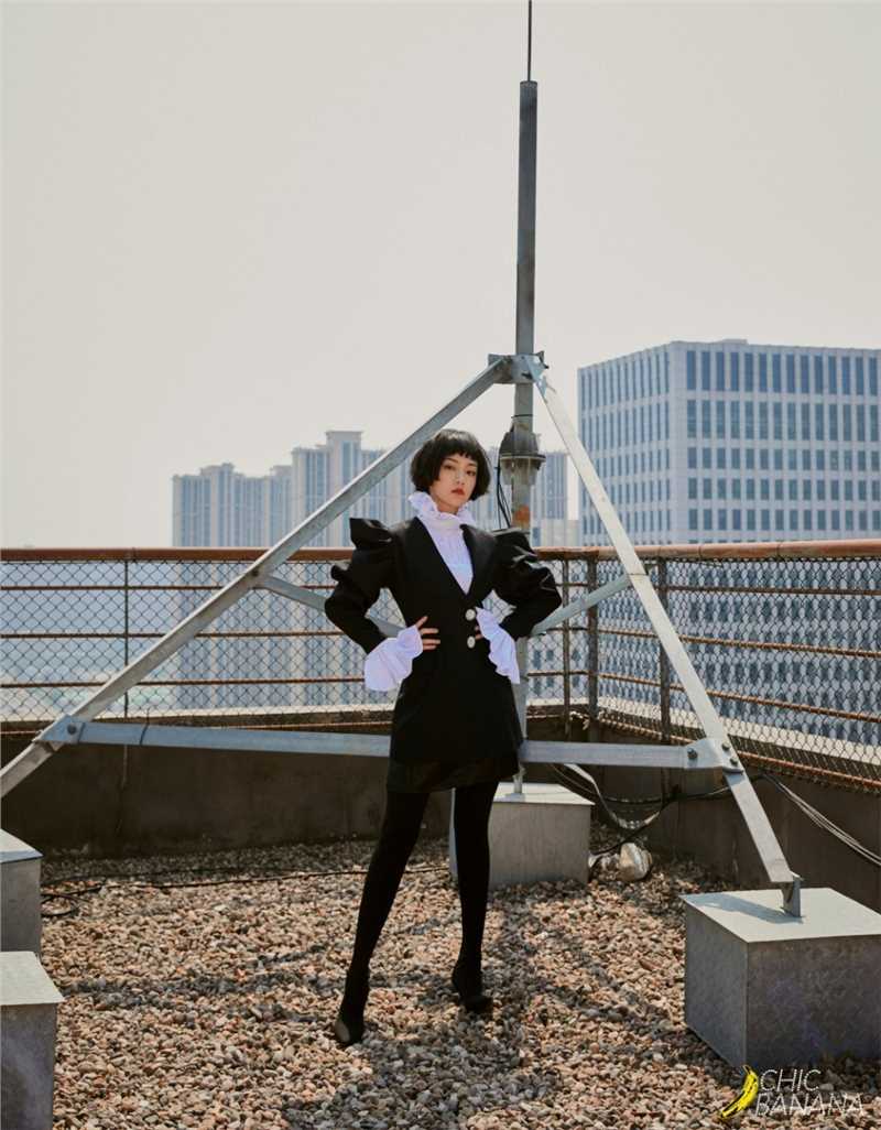 精选短发美女吴佳怡冬日时尚大衣街拍御姐惹火妖娆图片图册