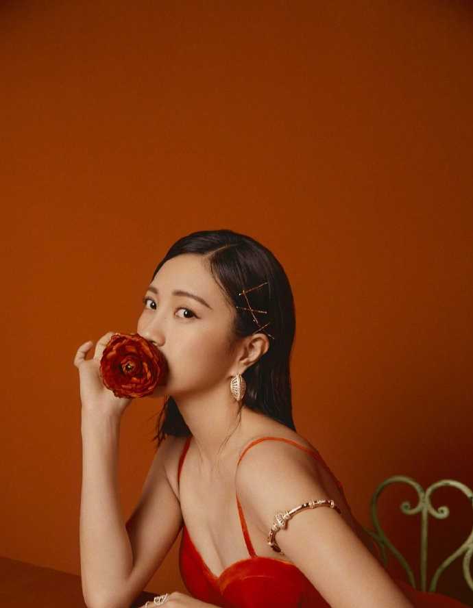 最全温柔优雅帅气美女包文婧时尚个人杂志图片相册