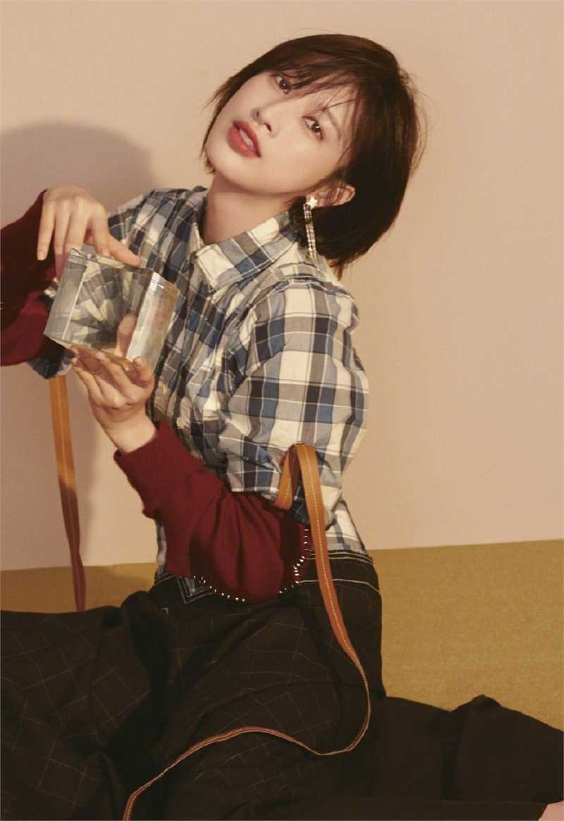 精选短发美女张俪时尚优雅个人魅力明星图片图册